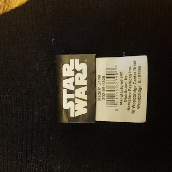 Black Lucas Films Official Star Wars Beanie - Picture 4 of 4